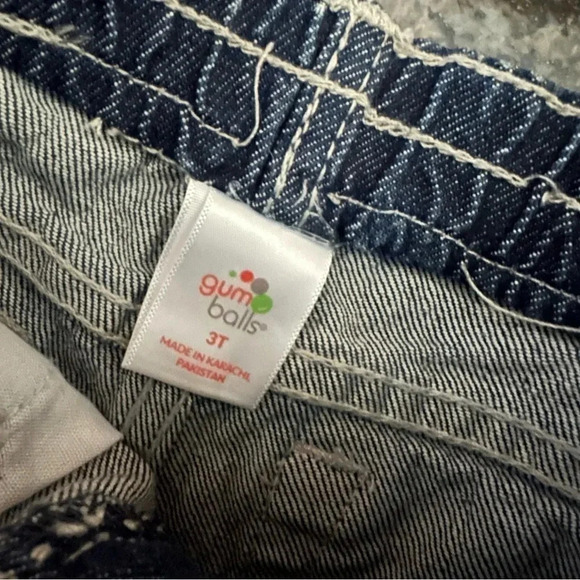 Toddler Boy’s Distressed Denim Shorts Size 3T - Picture 3 of 3